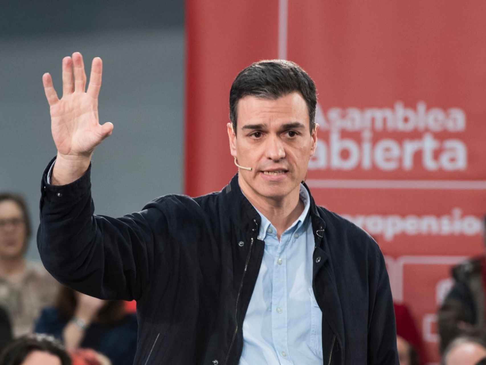 Pedro Sánchez, este miércoles en una asamblea abierta con militantes en Bilbao.