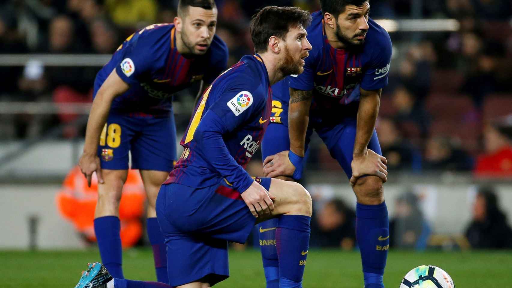 Jordi Alba, Messi y Suárez.