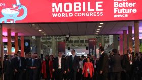 Visita institucional de las autoridades en la inauguración del Mobile World Congress.