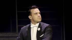 Robbie Williams en un concierto.