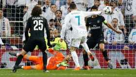 Cristiano Ronaldo marca el 2-1 al PSG
