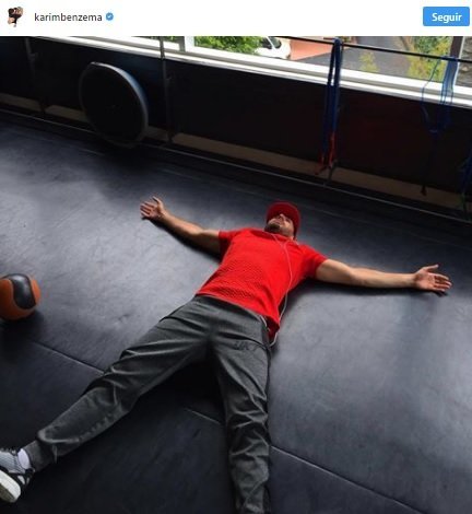 La imagen viral de Benzema agotado tras un entrenamiento