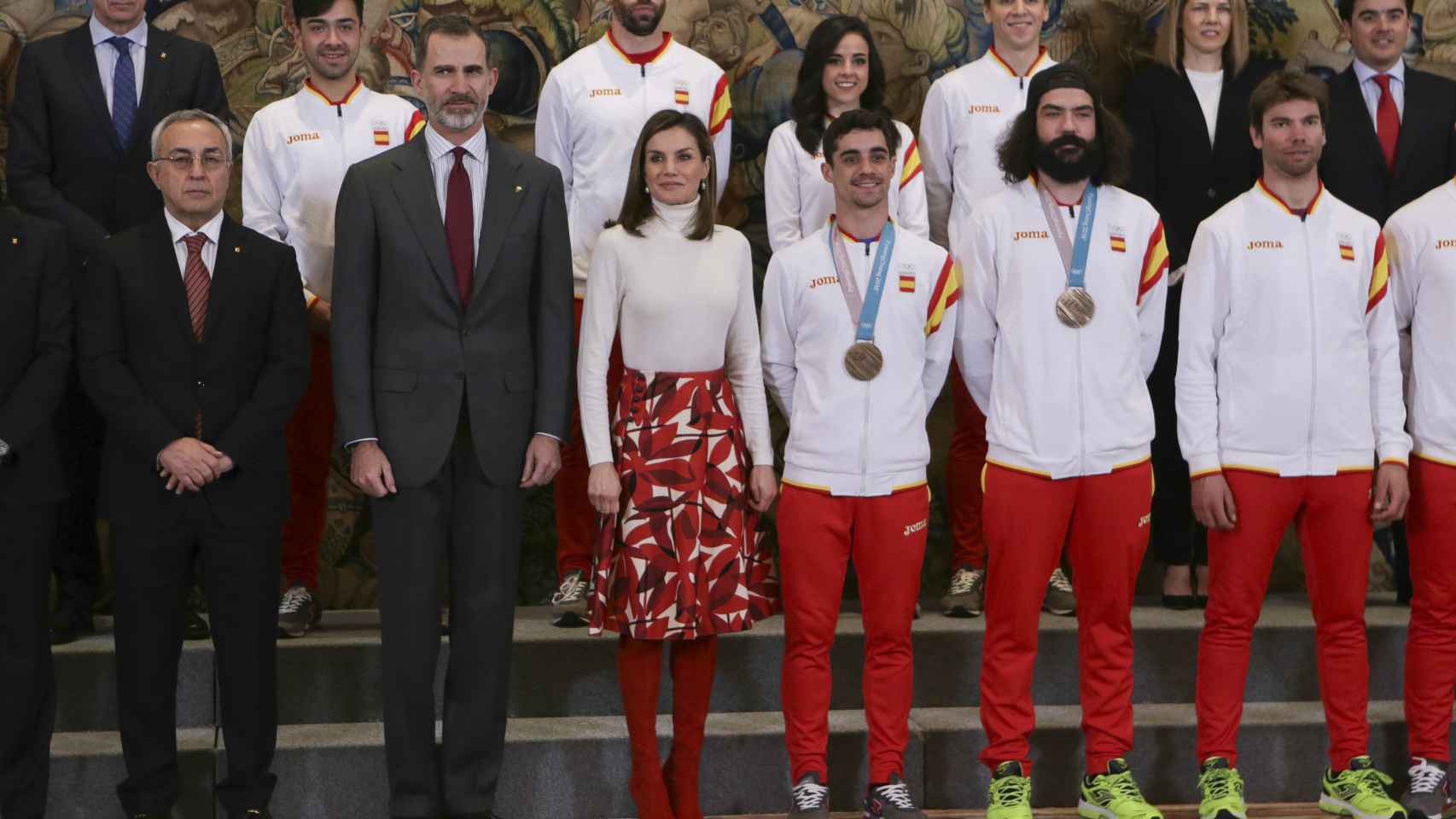 Felipe VI y Letizia con el comité olímpico español.