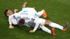 Ronaldo celebra un gol con Casemiro.