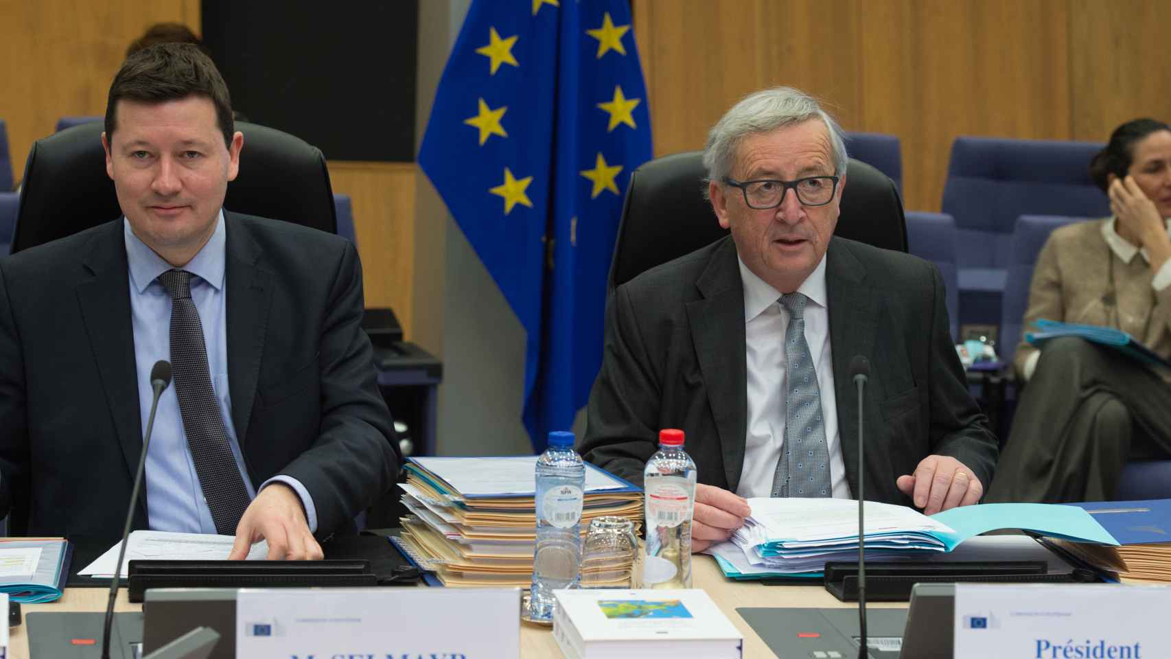 Martin Selmayr y Jean Claude Juncker, durante una reunión de la Comisión