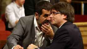 Jordi Sànchez, a la izquierda, junto a Carles Puigdemont./