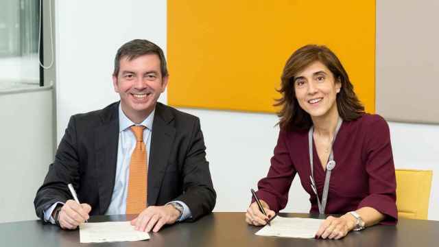 Francisco Arteche (Euskaltel) y Pilar López (Microsoft)