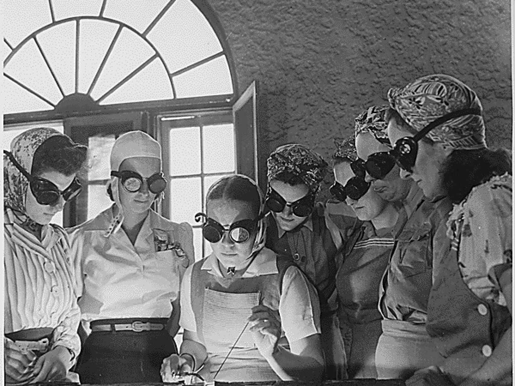 Escuela de mujeres para la guerra, en Daytona Beach (Florida).