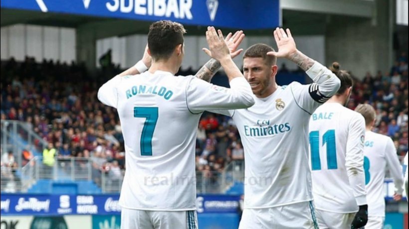 Ramos felicita a Cristiano por su gol