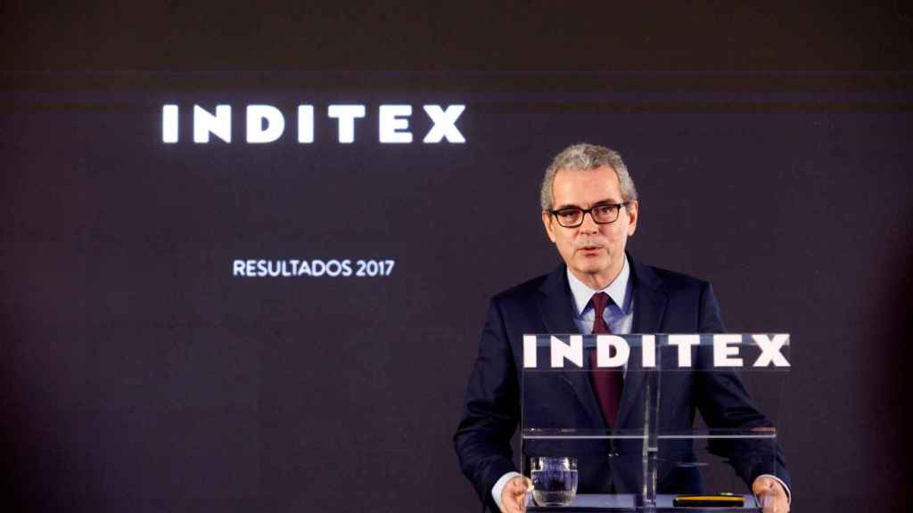 El presidente de Inditex, Pablo Isla, durante la rueda de prensa ofrecida hoy en Arteixo (A Coruña).