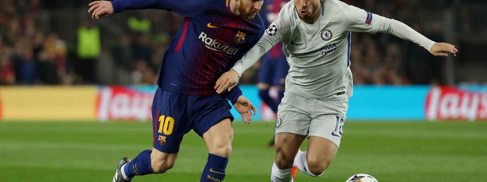 Hazard y Messi en el Cehlsea - Barcelona de la ida.