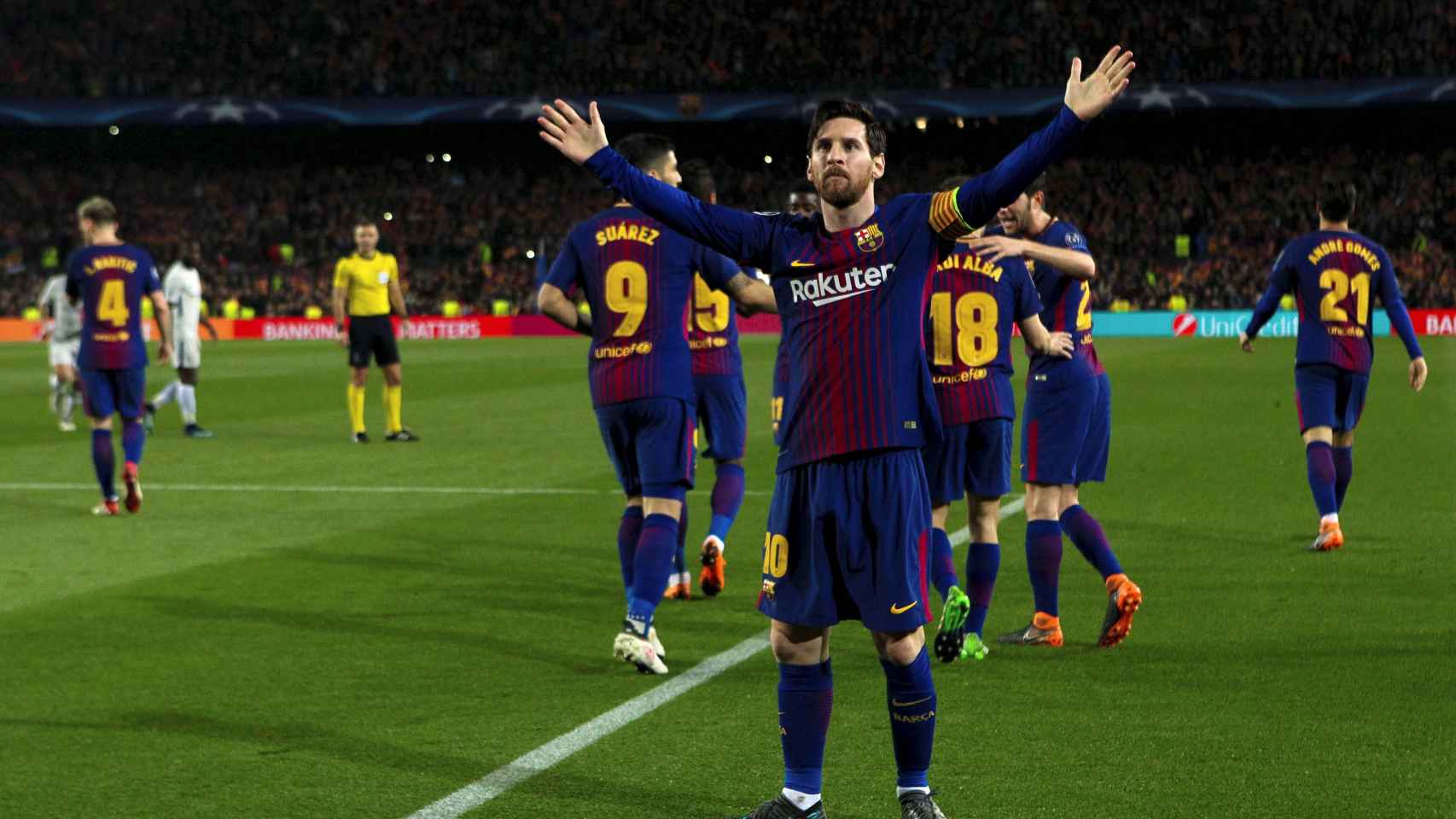 El Camp Nou se rindió a Messi.