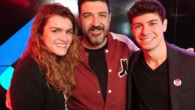 Tony Aguilar junto a Alfred y Amaia.