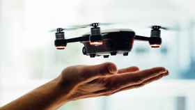 Proyecto para mejorar el acceso de drones en el espacio aéreo europeo./ Dose Media en Unsplash.