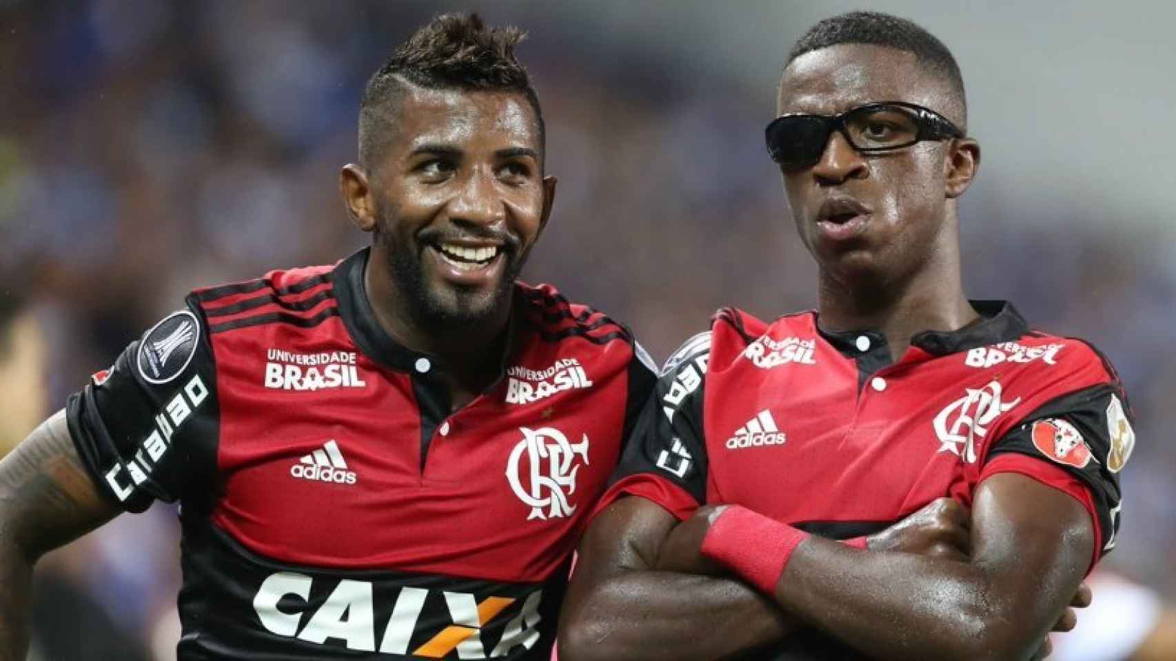 Vinicius Junior celebra un gol junto a un compañero. Foto: Twitter (@Flamengo)