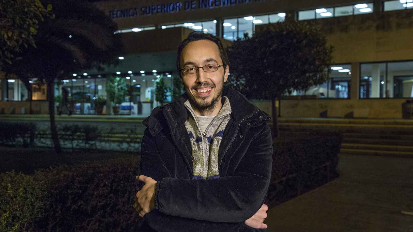 Antonio Cancela, un joven de 30 años becado dentro del IDEA Research Group de la Universidad de Sevilla e inversor en criptomonedas.
