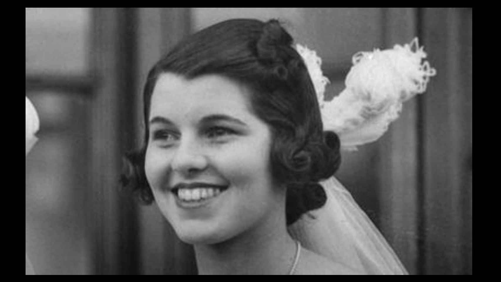 Rosemary Kennedy con 20 años, tres antes de la lobotomía, en una de sus escasas presentaciones en sociedad.