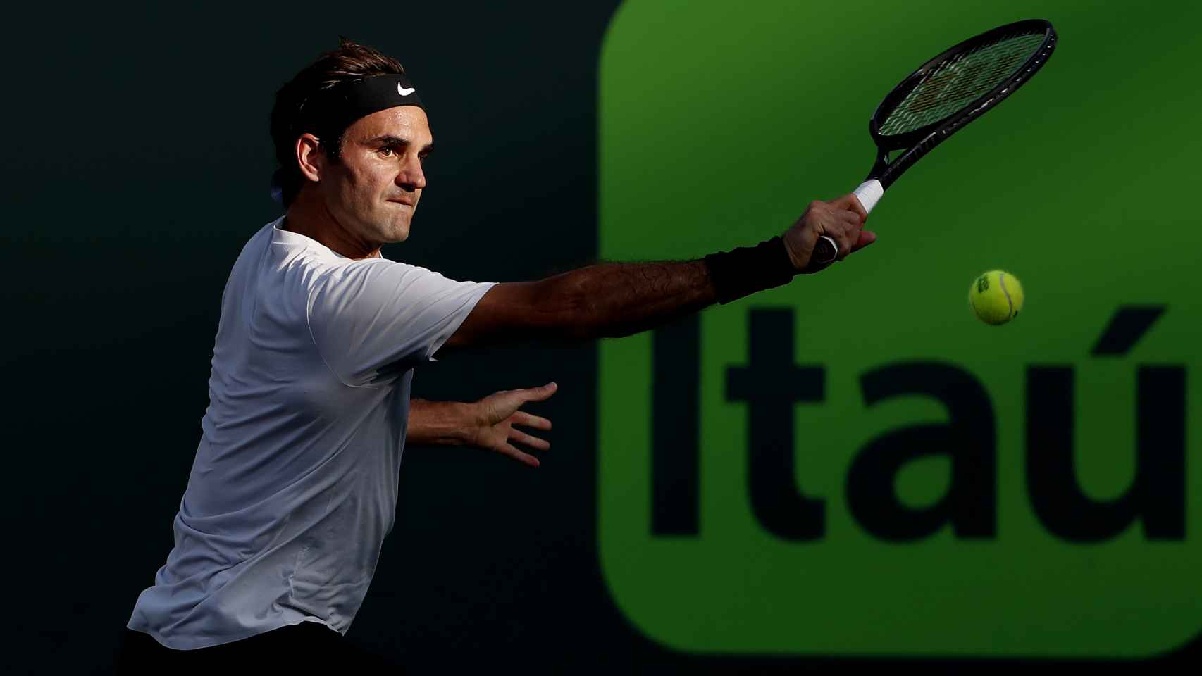 Roger Federer fue sorprendido por Kokkinakis en Miami.