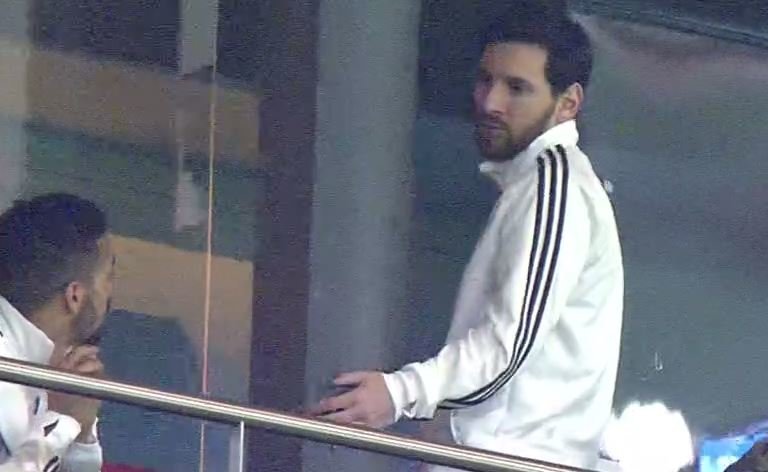 Leo Messi abandona el Wanda Metropolitano