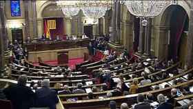 El Parlament reivindica el derecho de Puigdemont para ser investido presidente