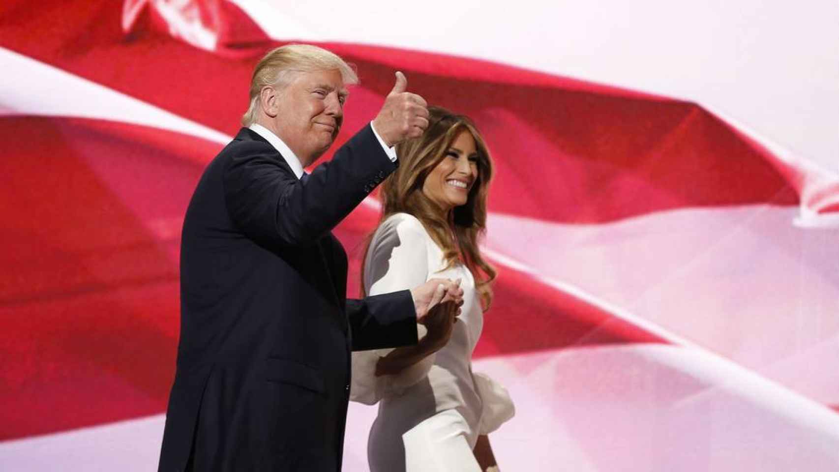Donald Trump junto a Melania en un acto de los republicanos.