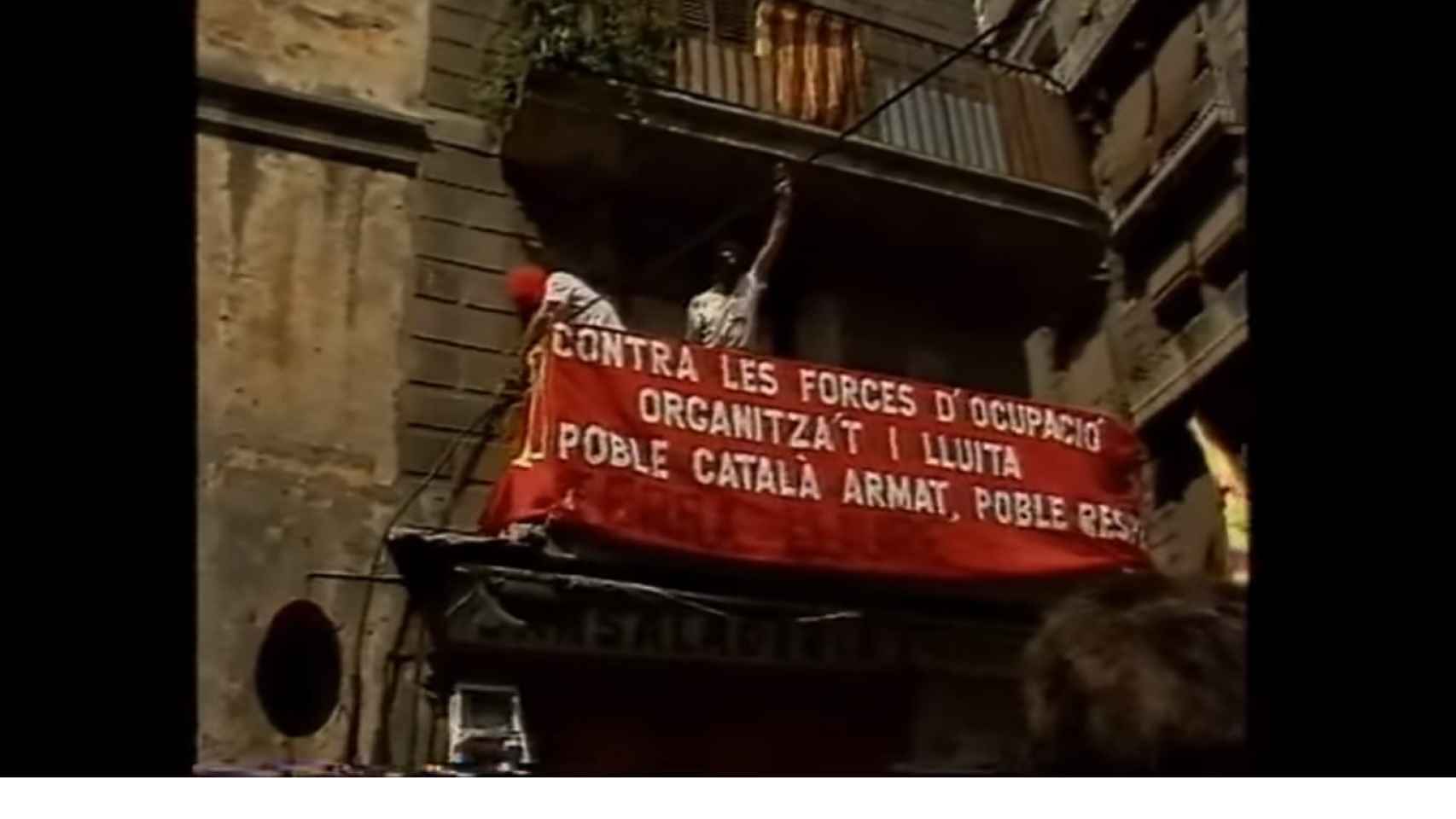 Pueblo armado, pueblo respetado. Era uno de los lemas del independentismo catalan de los 80.