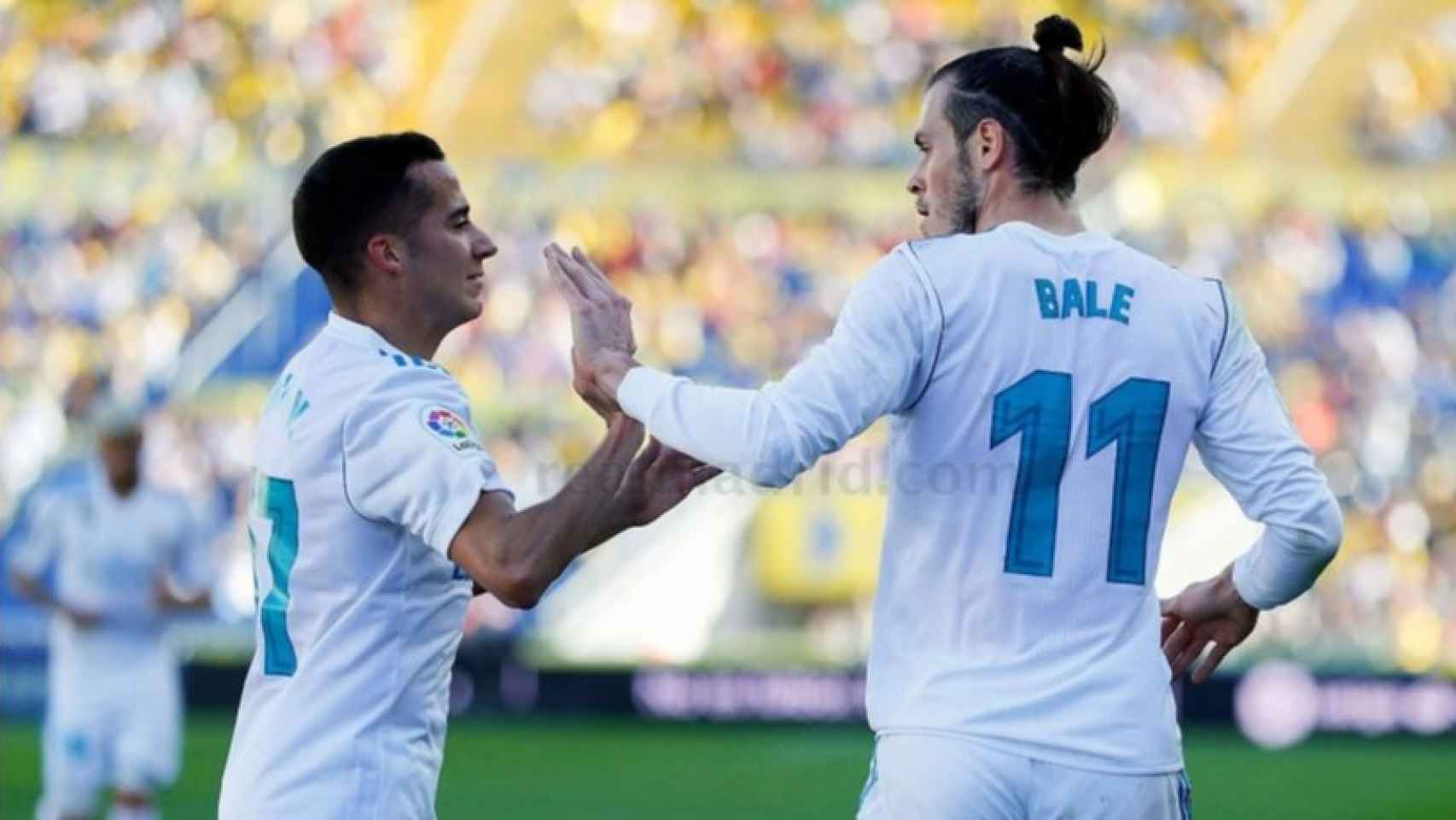 Lucas Vázquez felicita a Bale por su gol