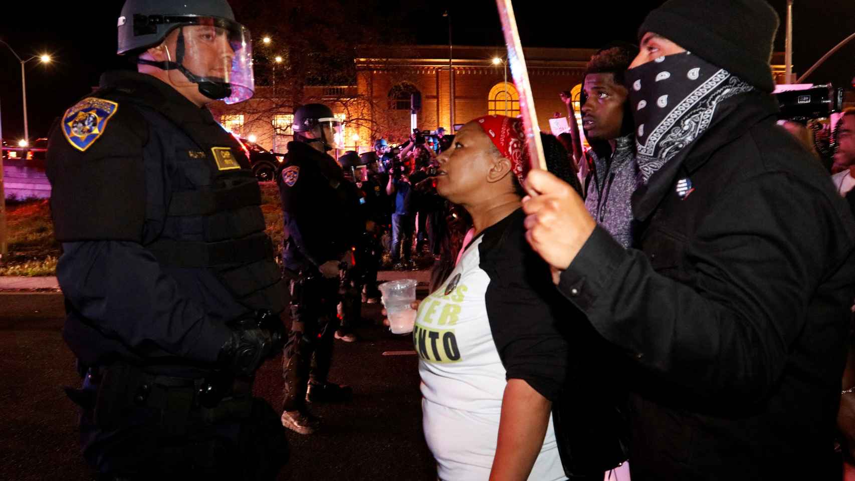 Imagen de las protestas en Sacramento por la muerte de un joven negro a manos de la policía.