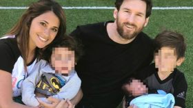 Leo Messi con su familia.