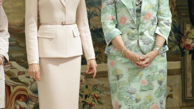 Letizia junto a la reina Sofía.