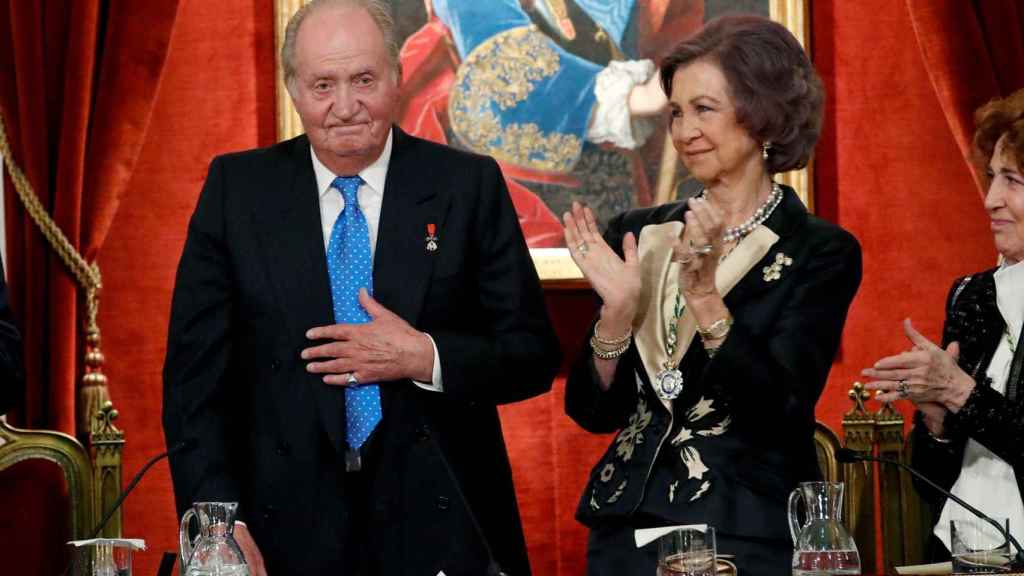 Don Juan Carlos y doña Sofía en un acto público