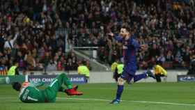 Messi celebra un gol del Barcelona a la Roma.