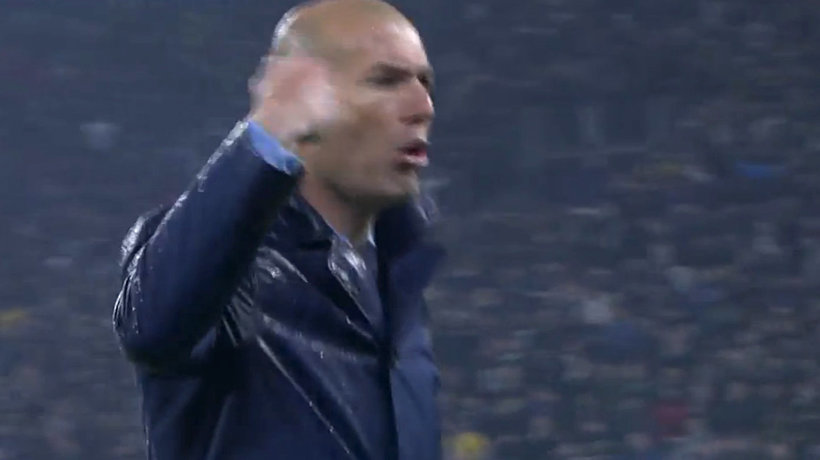 Zidane celebra el segundo gol de Cristiano ante la Juventus
