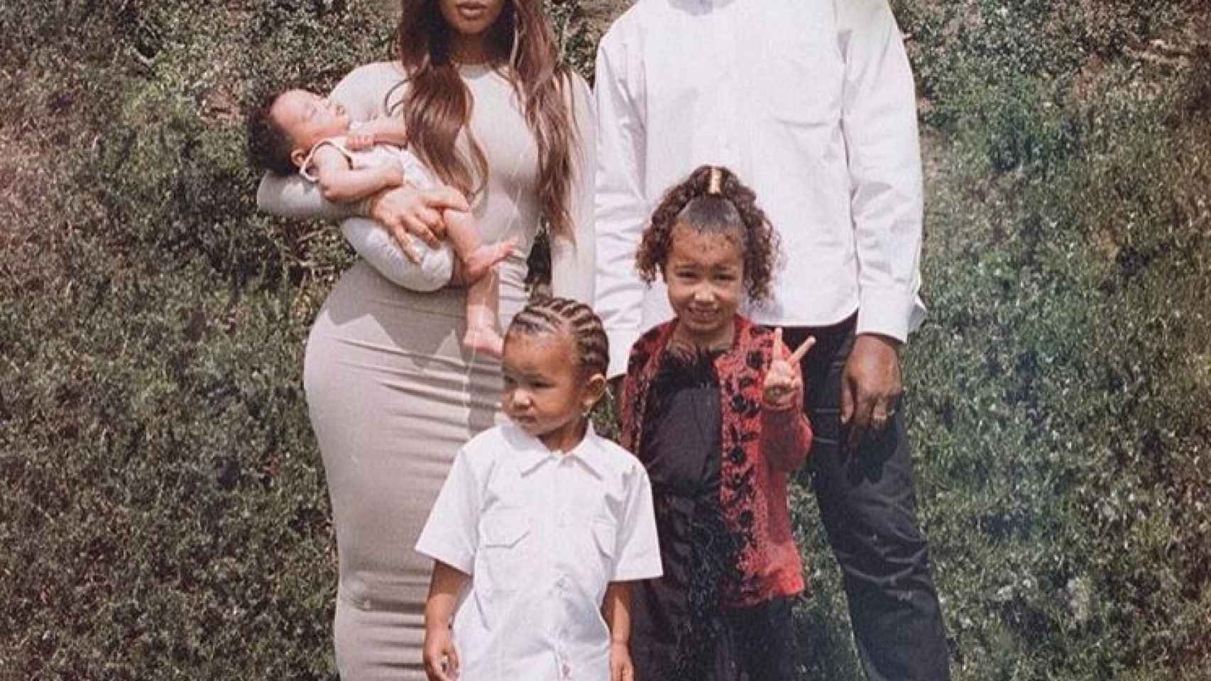 Imágenes del día: Primer retrato familiar de la familia de Kim Kardashian y Kanye West