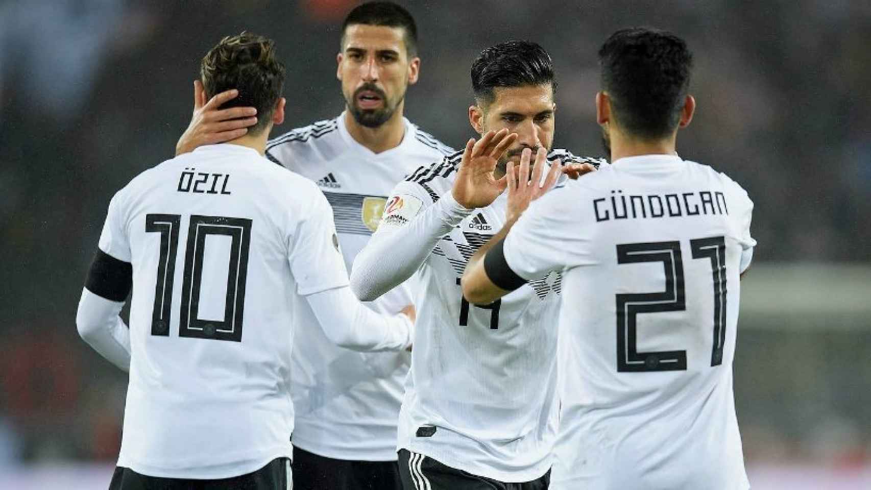 Khedira y Emre Can, con Özil y Gündogan en la selección alemana. Foto: dfb.de