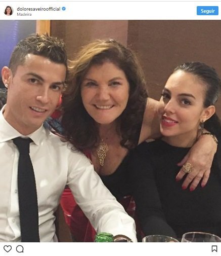 Dolores Aveiro, la madre de Cristiano, trolea a los atléticos
