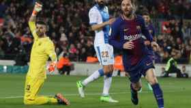 Messi, en uno de sus tres goles al Leganés.