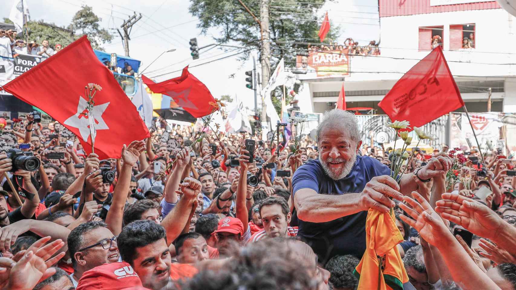 Despedida multitudinaria a Lula da Silva en Sao Bernardo Do Campo.