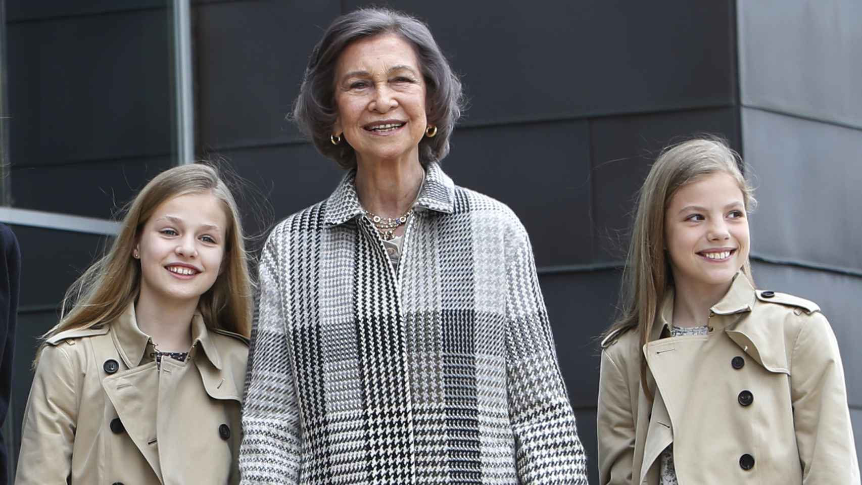 La idílica foto de unión de la reina Sofía con sus nietas.