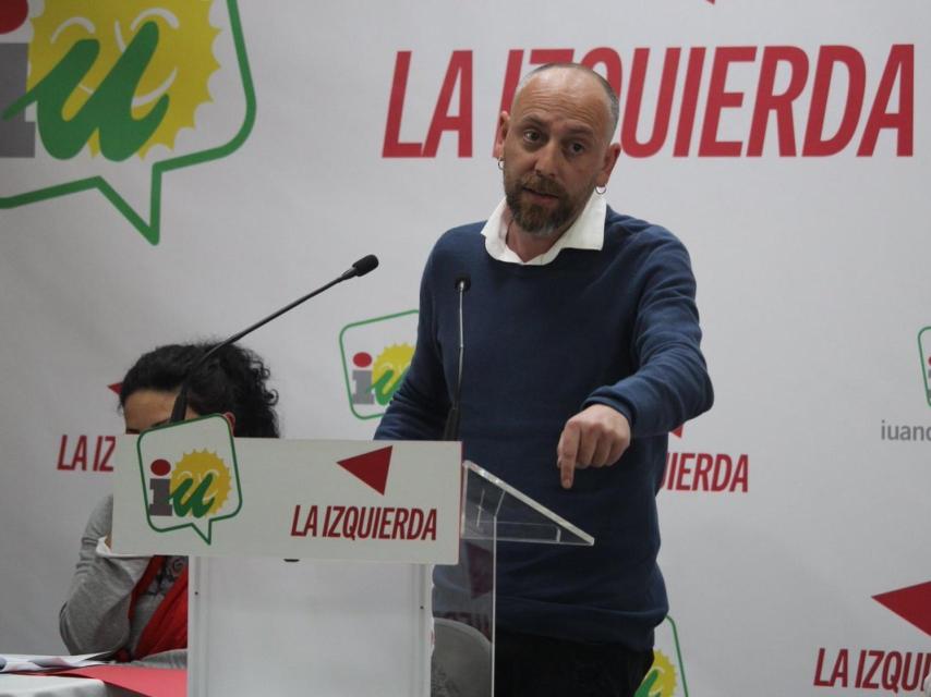 Ernesto Alba en un debate político. Redes sociales.