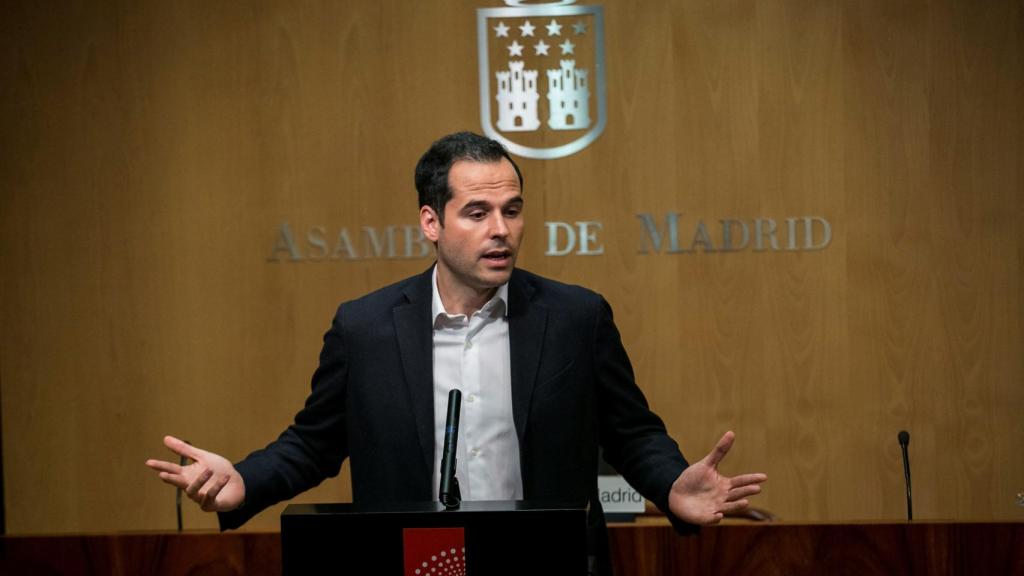 Cs pide la dimisión de Cifuentes y que PP presente un candidato alternativo