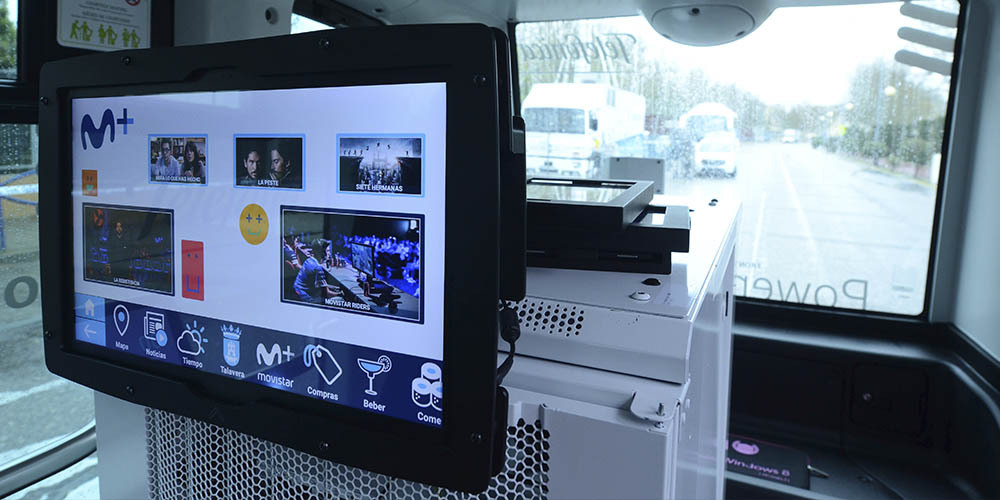quinta pantalla carmedia microbus autonomo telefonica españa 5g
