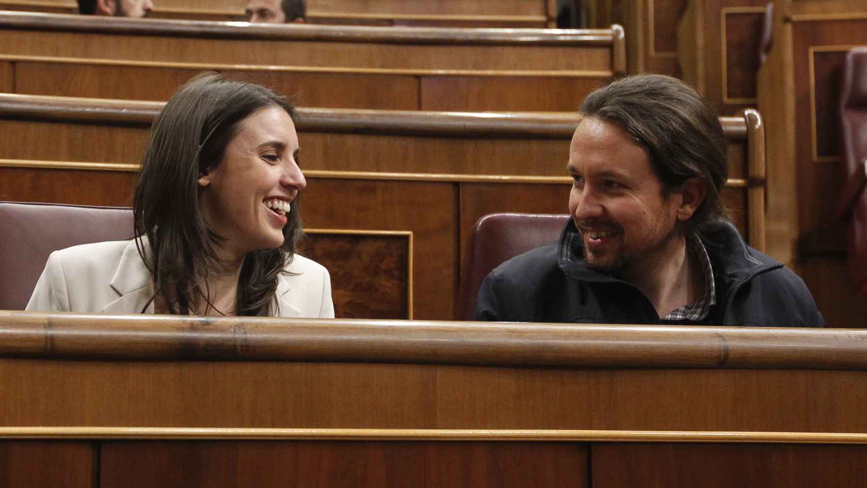 Feliz reaparición de Pablo Iglesias e Irene Montero tras anunciar su embarazo gemelar