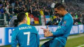 Casemiro celebra con Cristiano su gol a la Juventus