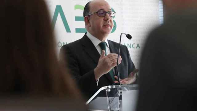 José María Roldán, reelegido presidente de la AEB, comparece ante los medios.