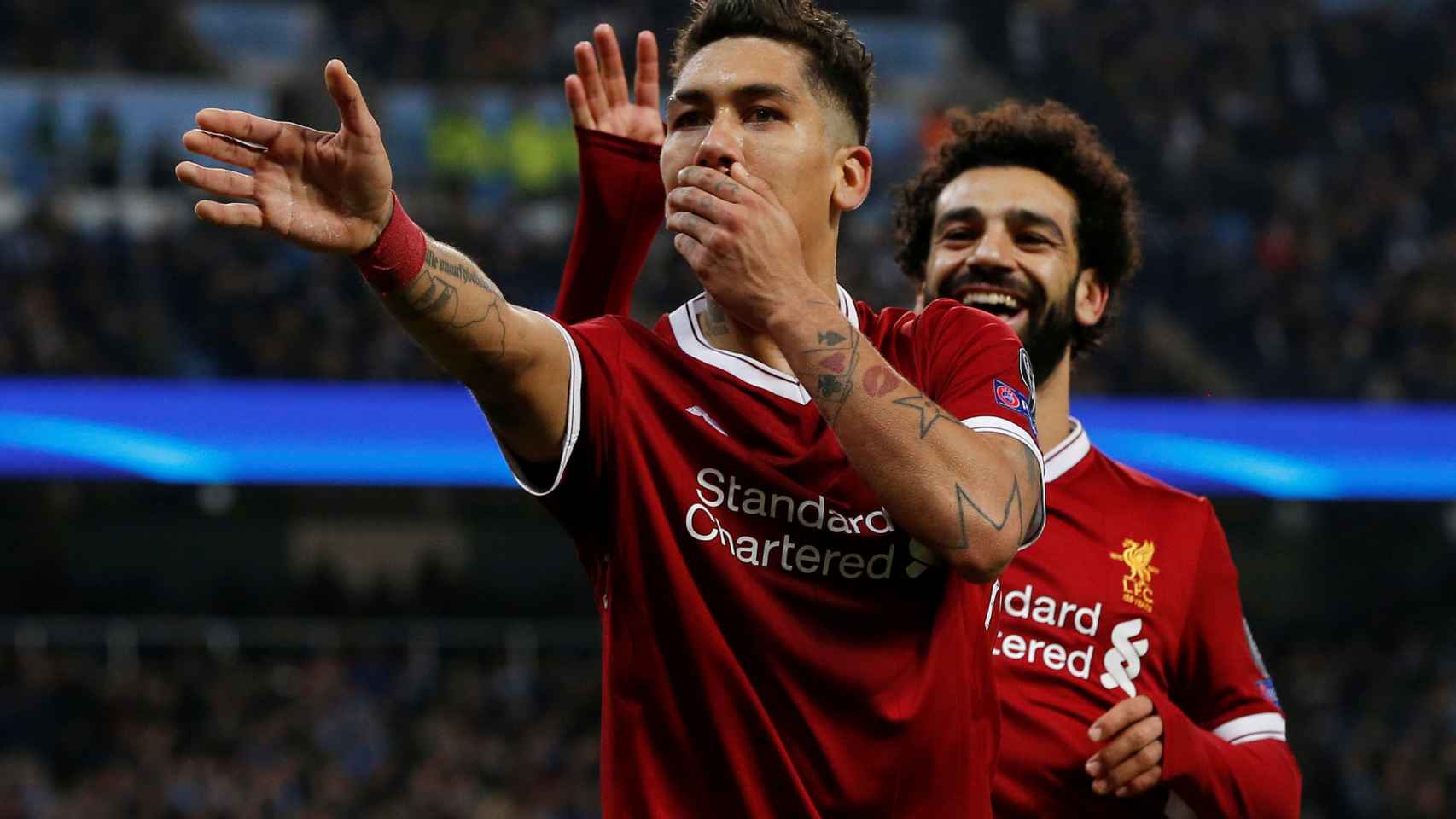 Firmino celebra el segundo gol del Liverpool contra el Manchester.