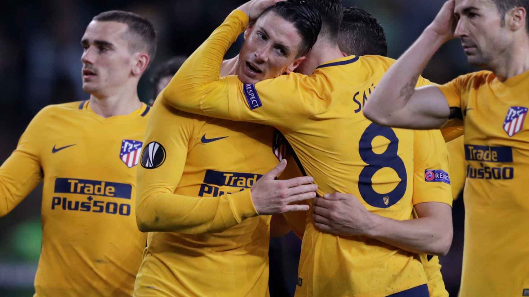 Los jugadores del Atlético de Madrid celebran la clasificación para semifinales.
