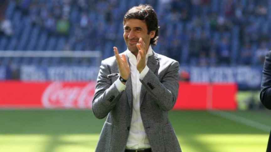 Raúl, invitado de honor en un partido del Schalke 04