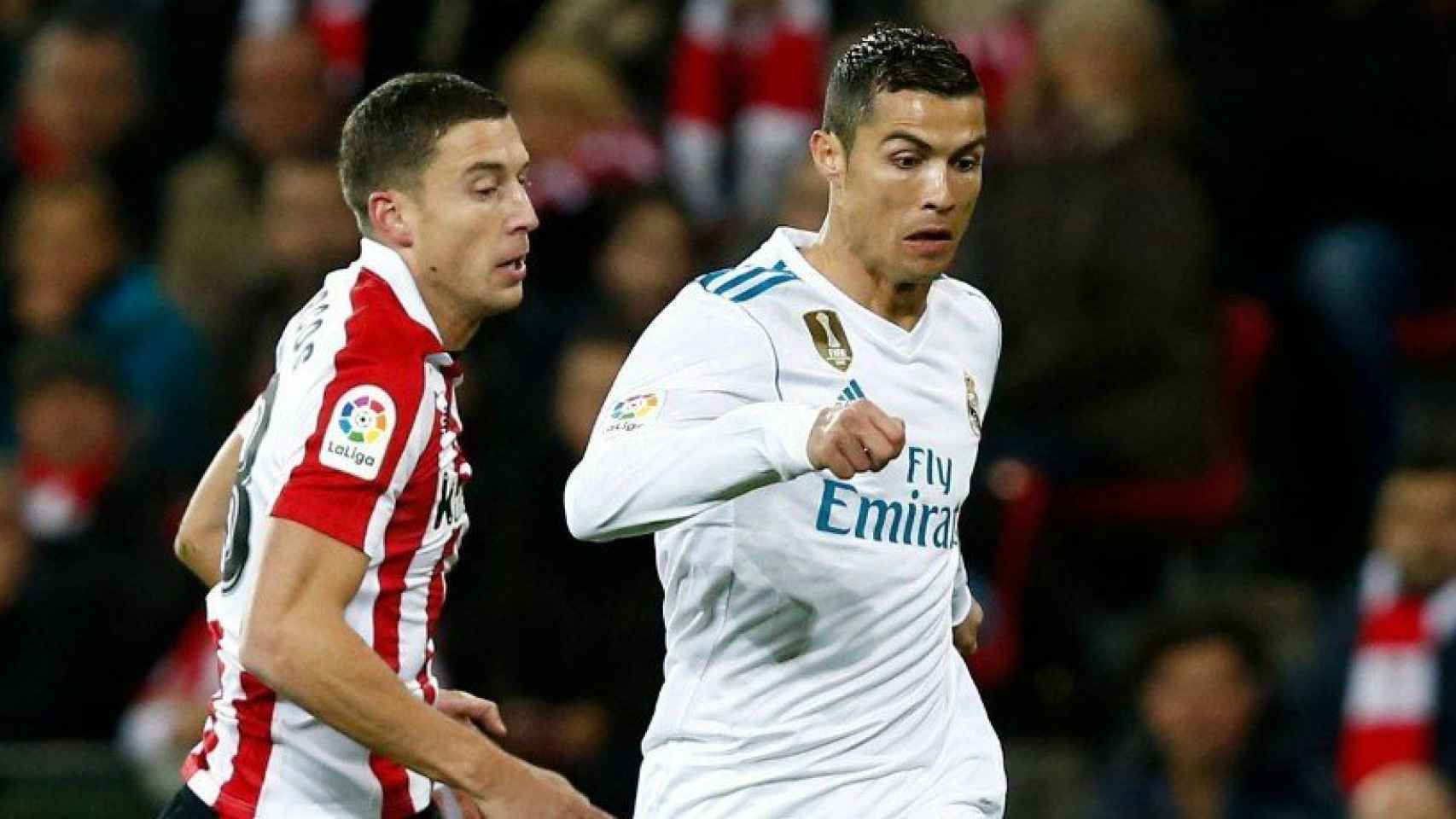 Cristiano Ronaldo contra De Marcos, jugador del Athletic