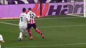Cristiano Ronaldo pidió penalti de Unai Núñez